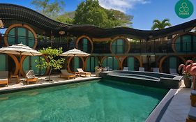 Saranda Boutique Hotel